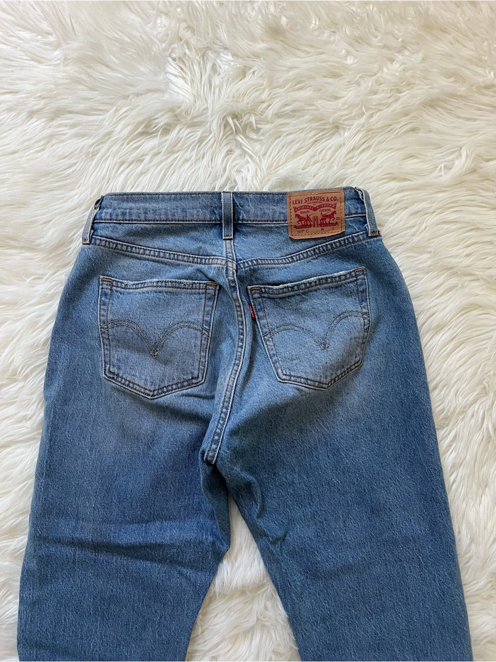 Levi’s 501 Curve Women’s Blue Denim Straight Jeans - Picture 8 of 9